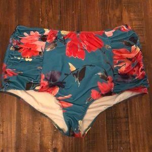 Kortni Jeanne Hugh Waist swim bottom XL